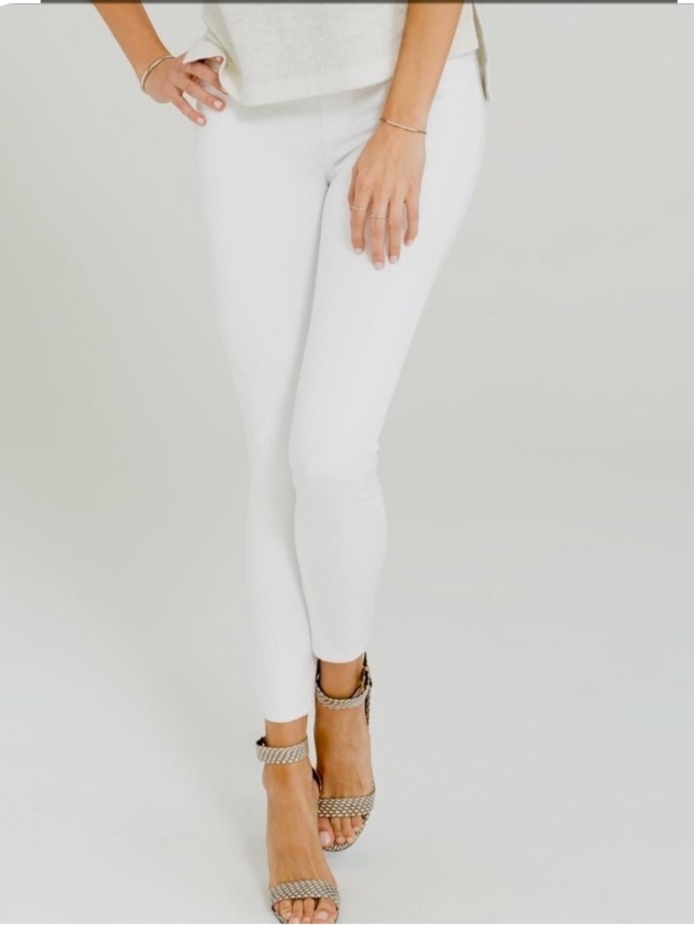 SPANX White Ankle Jean-ish Legging with Red Tag